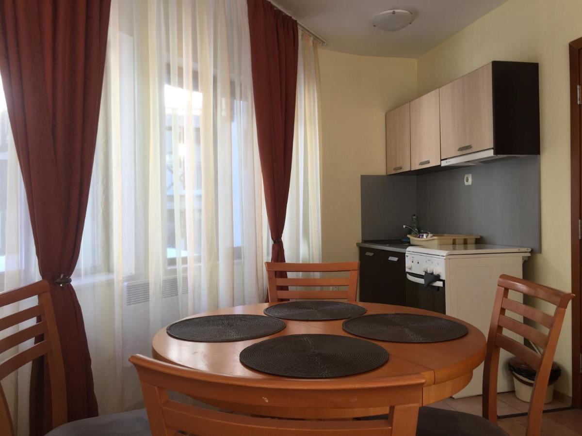 Замъка 1 Aparthotel Pamporovo Buitenkant foto