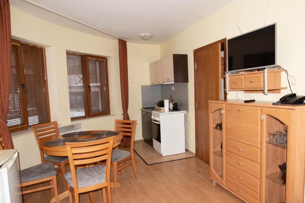 Замъка 1 Aparthotel Pamporovo Buitenkant foto